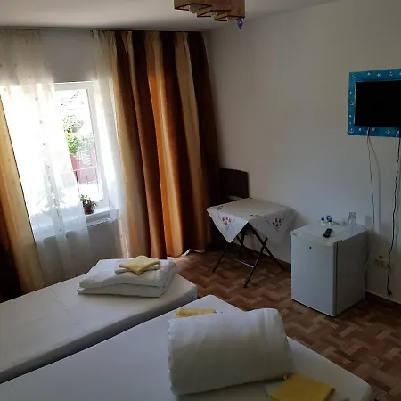 Πανσιόν El Capitano - Mamaia Nord 3*