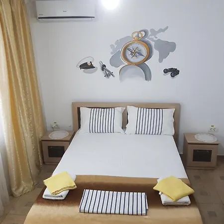 El Capitano - Mamaia Nord Guest house *
